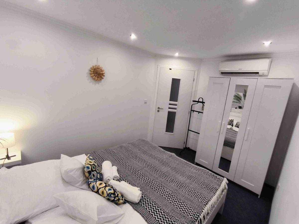 Baky House Apartamento Balatonlelle Exterior foto