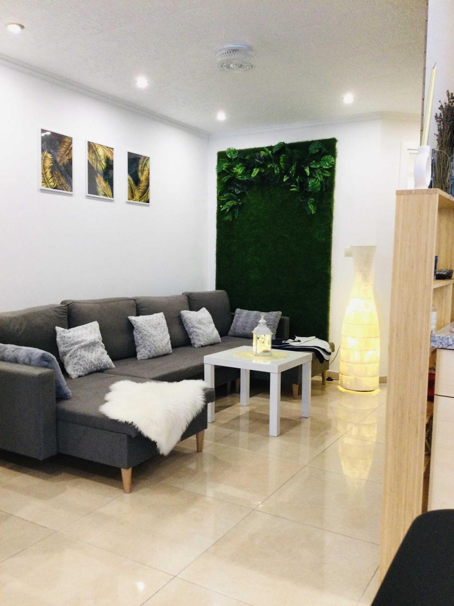 Baky House Apartamento Balatonlelle Exterior foto