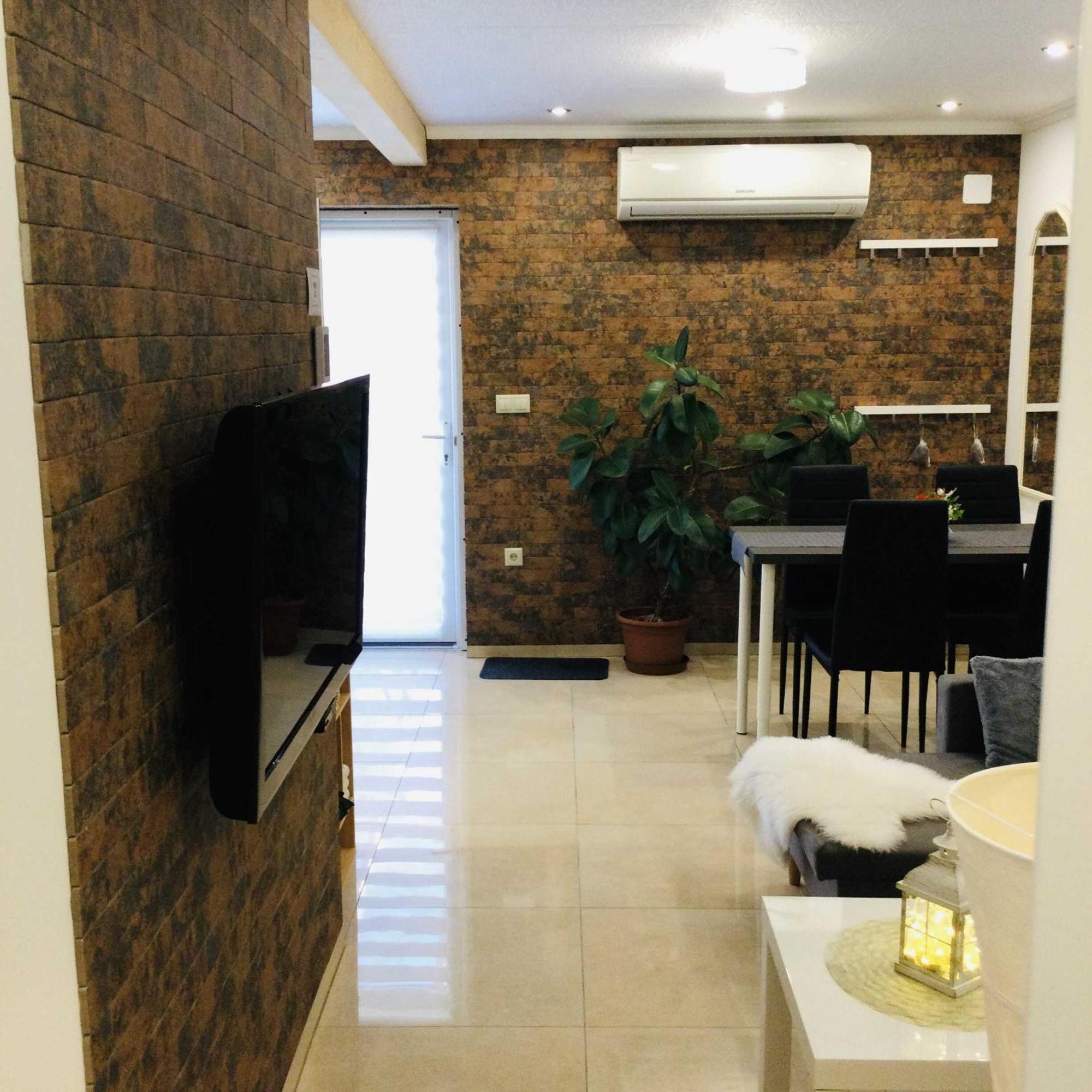 Baky House Apartamento Balatonlelle Exterior foto