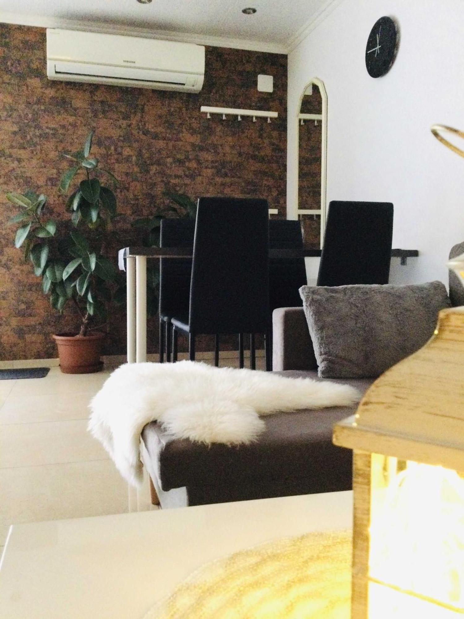 Baky House Apartamento Balatonlelle Exterior foto