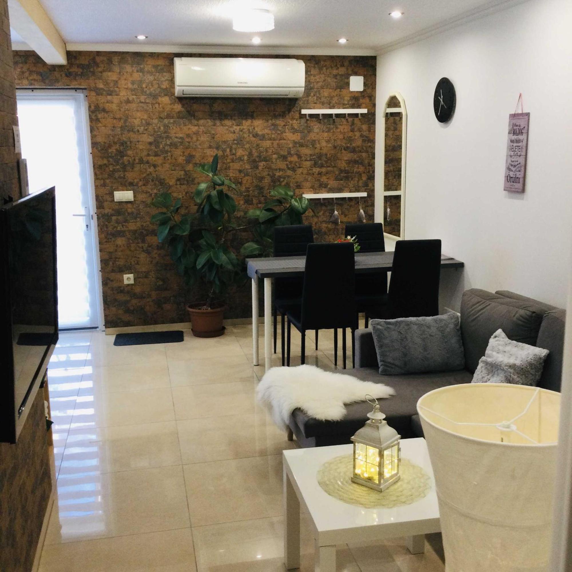 Baky House Apartamento Balatonlelle Exterior foto