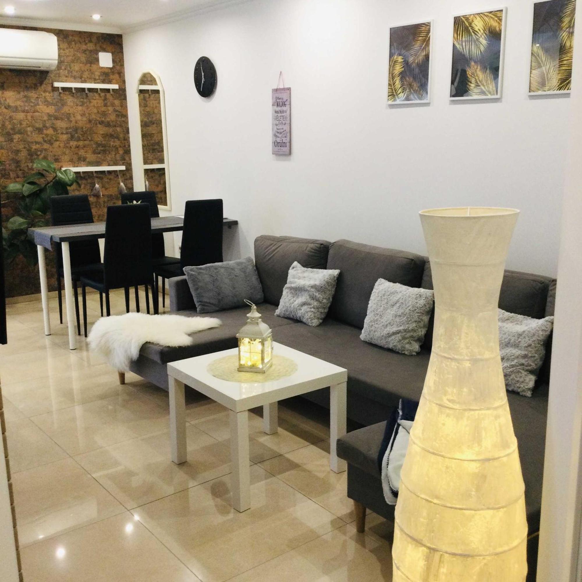 Baky House Apartamento Balatonlelle Exterior foto